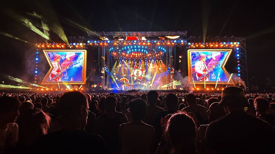 LIGABUE LA NOTTE DI CERTE NOTTI